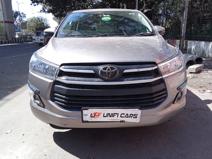 TOYOTA INNOVA CRYSTA 2.8G 2018