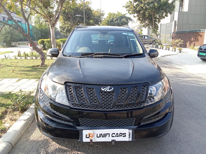 MAHINDRA XUV 500 W6 2015