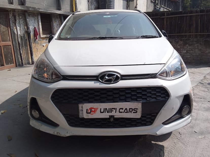 HYUNDAI GRAND I10 SPORTZ 1.2 2019