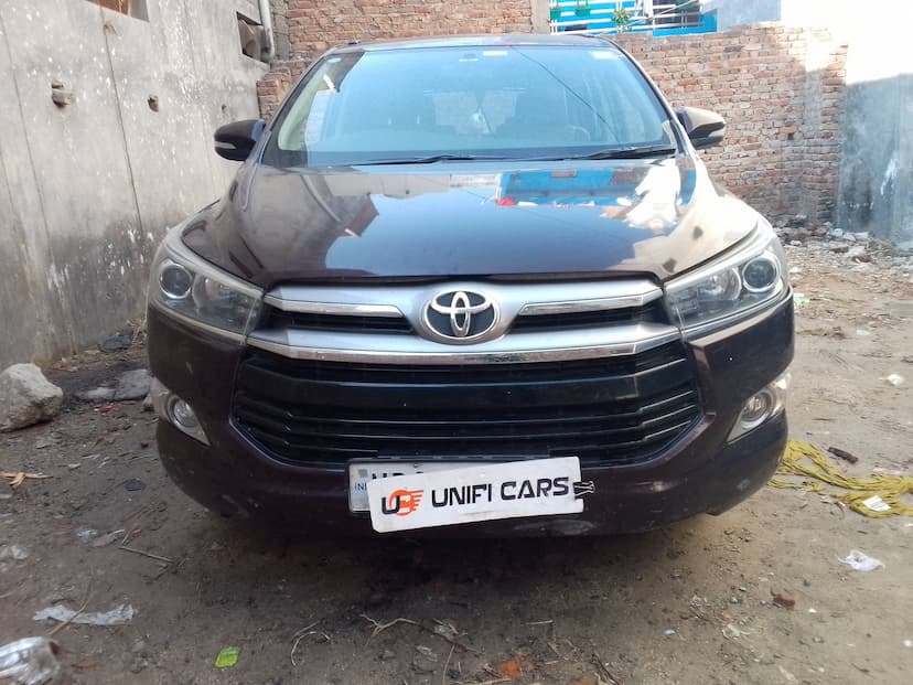 TOYOTA INNOVA CRYSTA 2.4V 2016-17